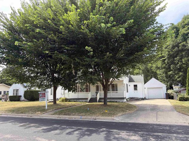 206 N Marietta Street, Verona, WI 53593
