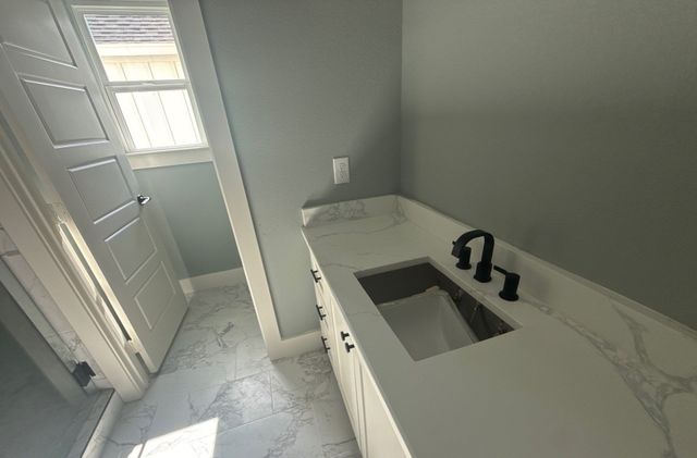 1997 Lakeview Drive, Tool, TX 75143