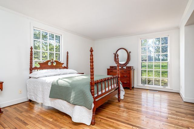 1037 Rolling Fields Cir, Columbia, TN 38401