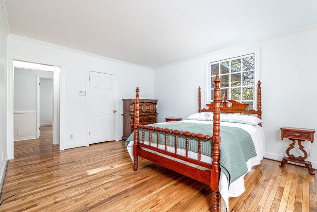 1037 Rolling Fields Cir, Columbia, TN 38401