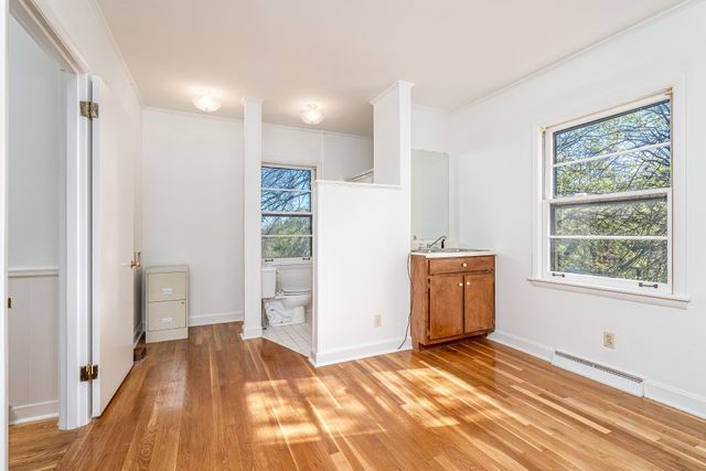 1037 Rolling Fields Cir, Columbia, TN 38401