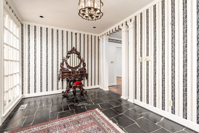 1037 Rolling Fields Cir, Columbia, TN 38401