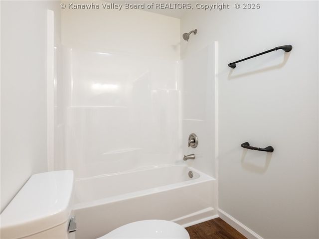 156 6th Street, Dunbar, WV 25064