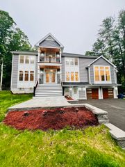 1 Harvard Ave, Burlington, MA 01803