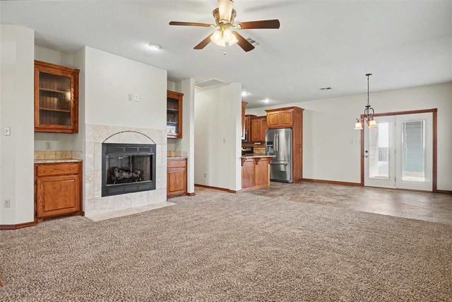 2408 SW 54th St, Lawton, OK 73505