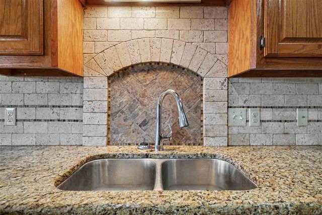 2408 SW 54th St, Lawton, OK 73505