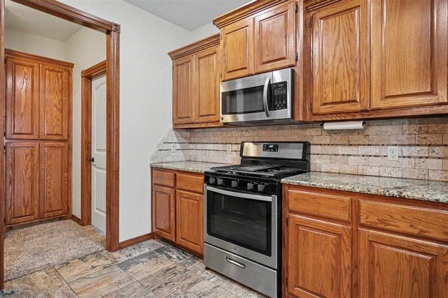 2408 SW 54th St, Lawton, OK 73505