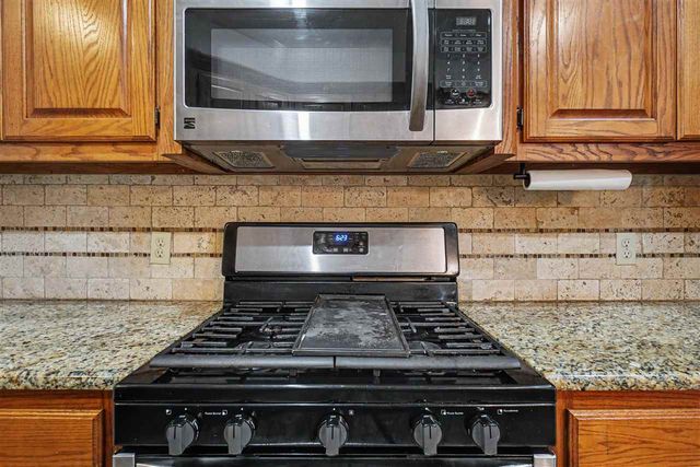 2408 SW 54th St, Lawton, OK 73505