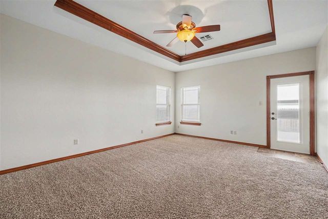 2408 SW 54th St, Lawton, OK 73505