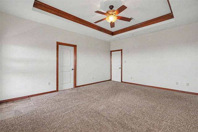 2408 SW 54th St, Lawton, OK 73505