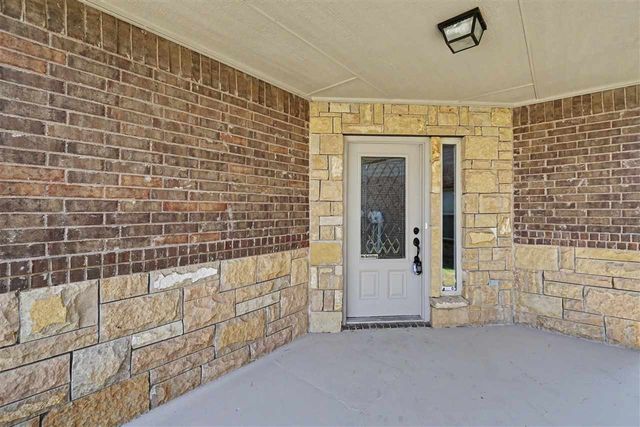 2408 SW 54th St, Lawton, OK 73505