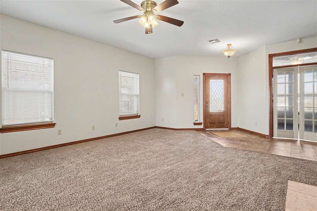 2408 SW 54th St, Lawton, OK 73505