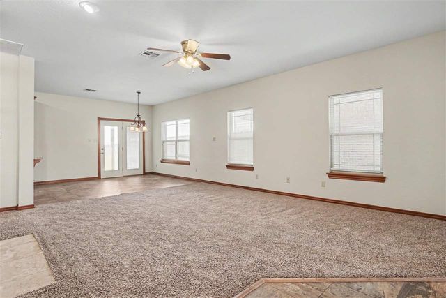 2408 SW 54th St, Lawton, OK 73505