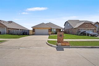 2408 SW 54th St, Lawton, OK 73505