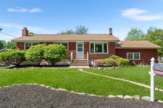 53 Flanders Rd, Mount Olive Twp., NJ 07828