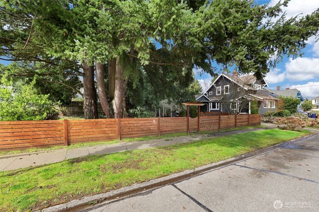 710 S Lawrence Street, Tacoma, WA 98405