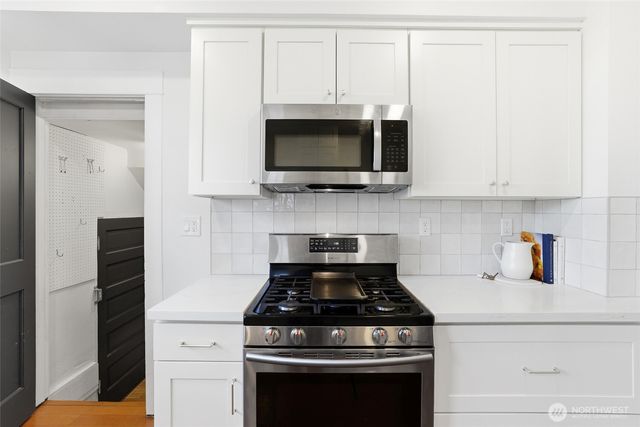 710 S Lawrence Street, Tacoma, WA 98405