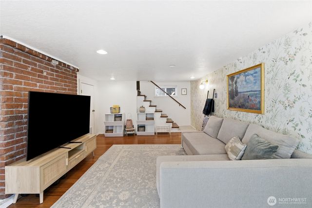 710 S Lawrence Street, Tacoma, WA 98405