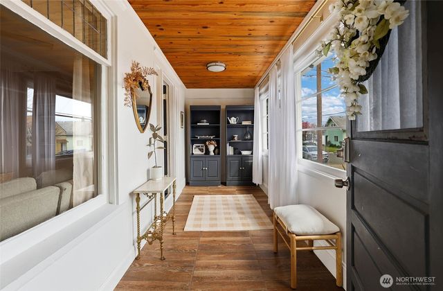 710 S Lawrence Street, Tacoma, WA 98405