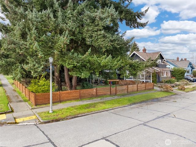 710 S Lawrence Street, Tacoma, WA 98405