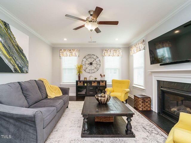 1004 Dogwood Bloom Lane, Knightdale, NC 27545