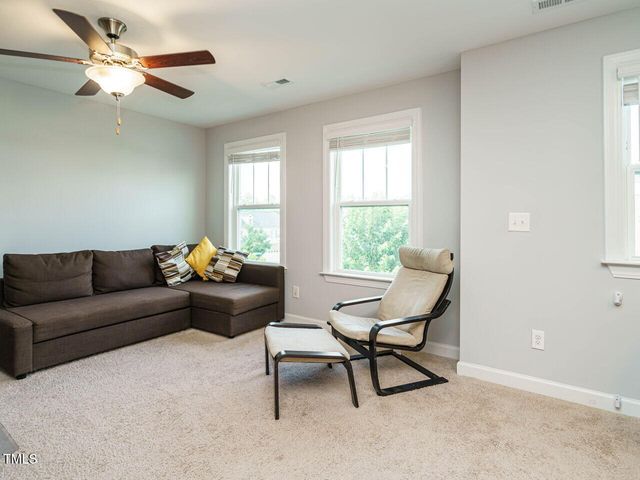 1004 Dogwood Bloom Lane, Knightdale, NC 27545