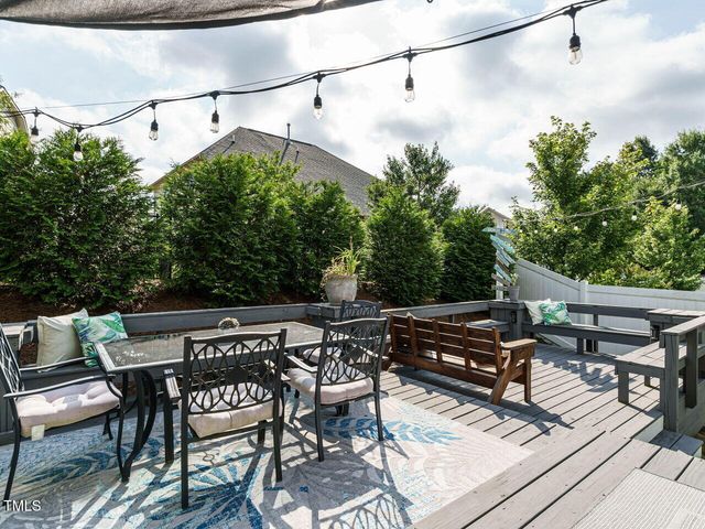 1004 Dogwood Bloom Lane, Knightdale, NC 27545