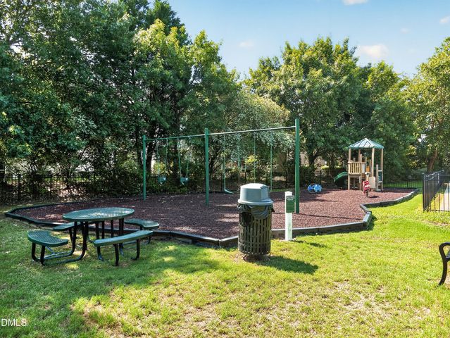 1004 Dogwood Bloom Lane, Knightdale, NC 27545
