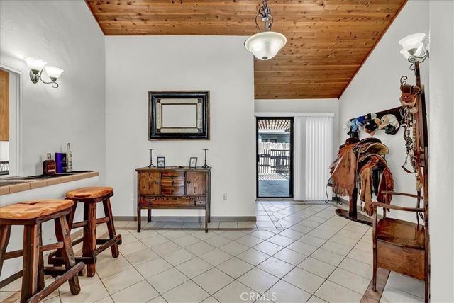 915 Moran Court, Paso Robles, CA 93446