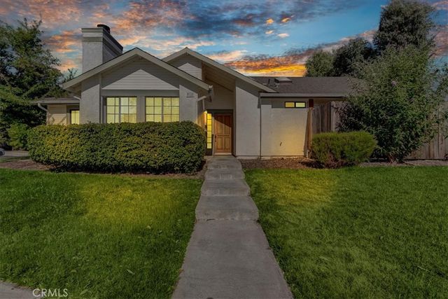915 Moran Court, Paso Robles, CA 93446