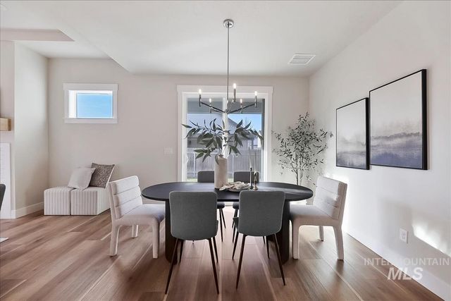 461 Hidden Mill Ct, Middleton, ID 83644