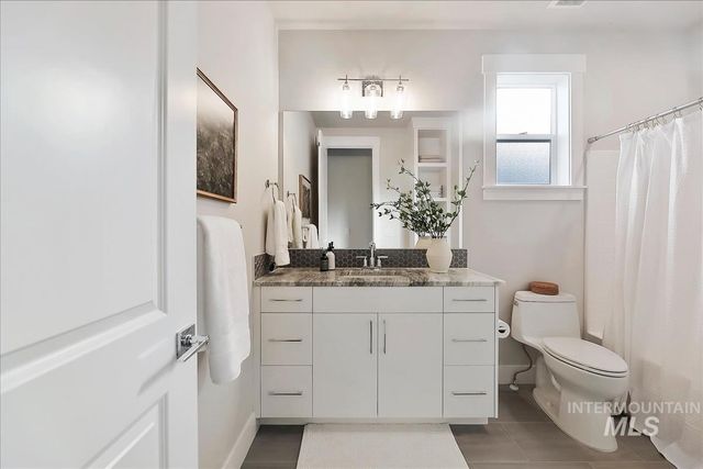 461 Hidden Mill Ct, Middleton, ID 83644