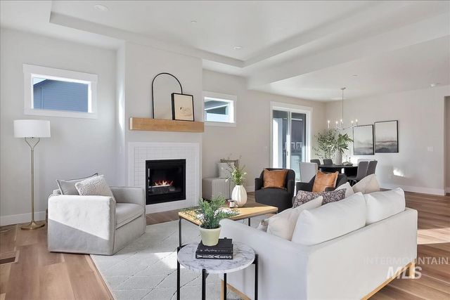 461 Hidden Mill Ct, Middleton, ID 83644