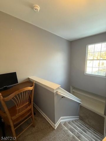 17 Rushmore Ln, Allamuchy Twp., NJ 07840