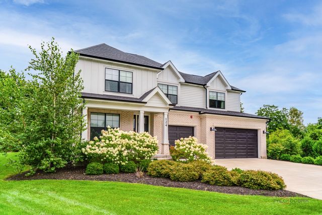 124 Lilly Court, Indian Creek, IL 60061
