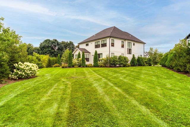 124 Lilly Court, Indian Creek, IL 60061