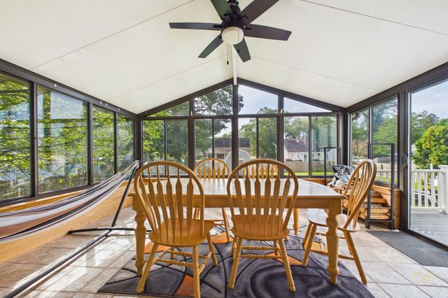 968 Osgood St, New Bedford, MA 02745