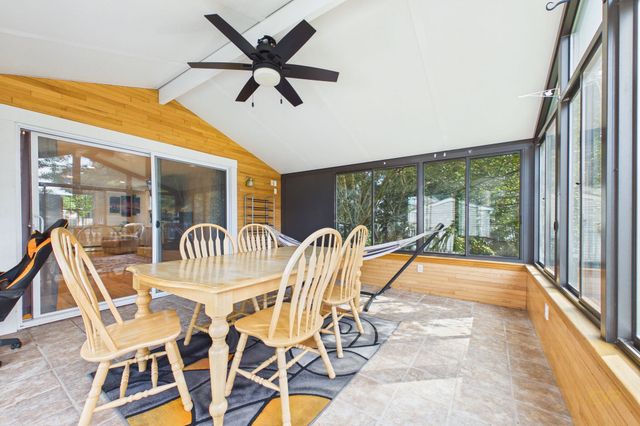 968 Osgood St, New Bedford, MA 02745