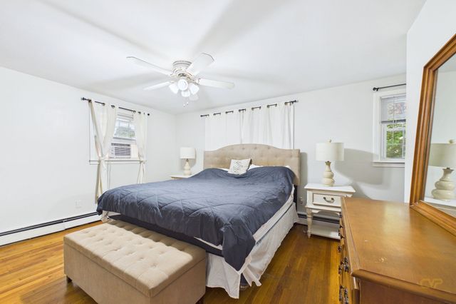 968 Osgood St, New Bedford, MA 02745