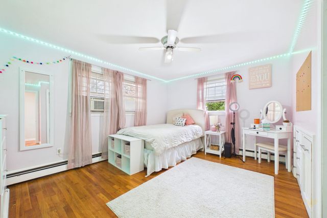 968 Osgood St, New Bedford, MA 02745