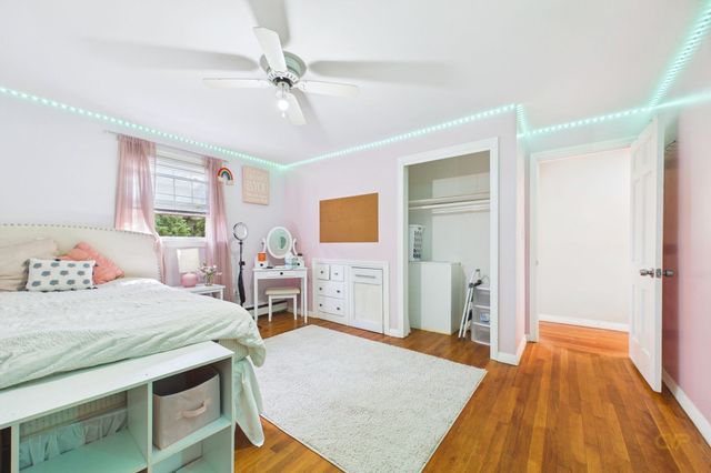 968 Osgood St, New Bedford, MA 02745