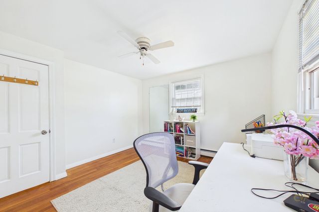968 Osgood St, New Bedford, MA 02745