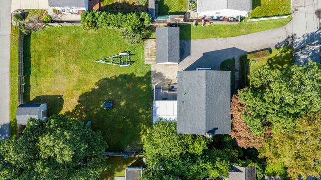 968 Osgood St, New Bedford, MA 02745