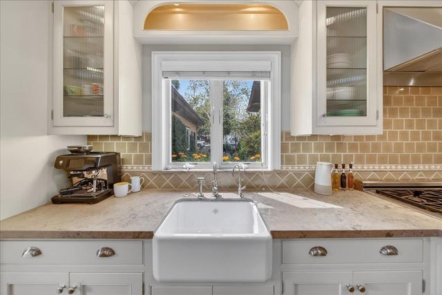 16839 Frank Avenue, Los Gatos, CA 95032