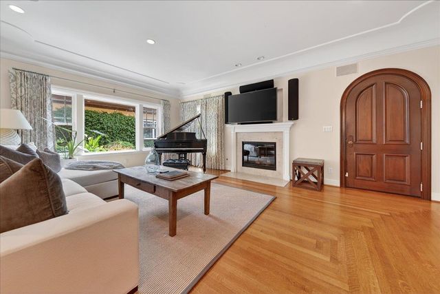 16839 Frank Avenue, Los Gatos, CA 95032