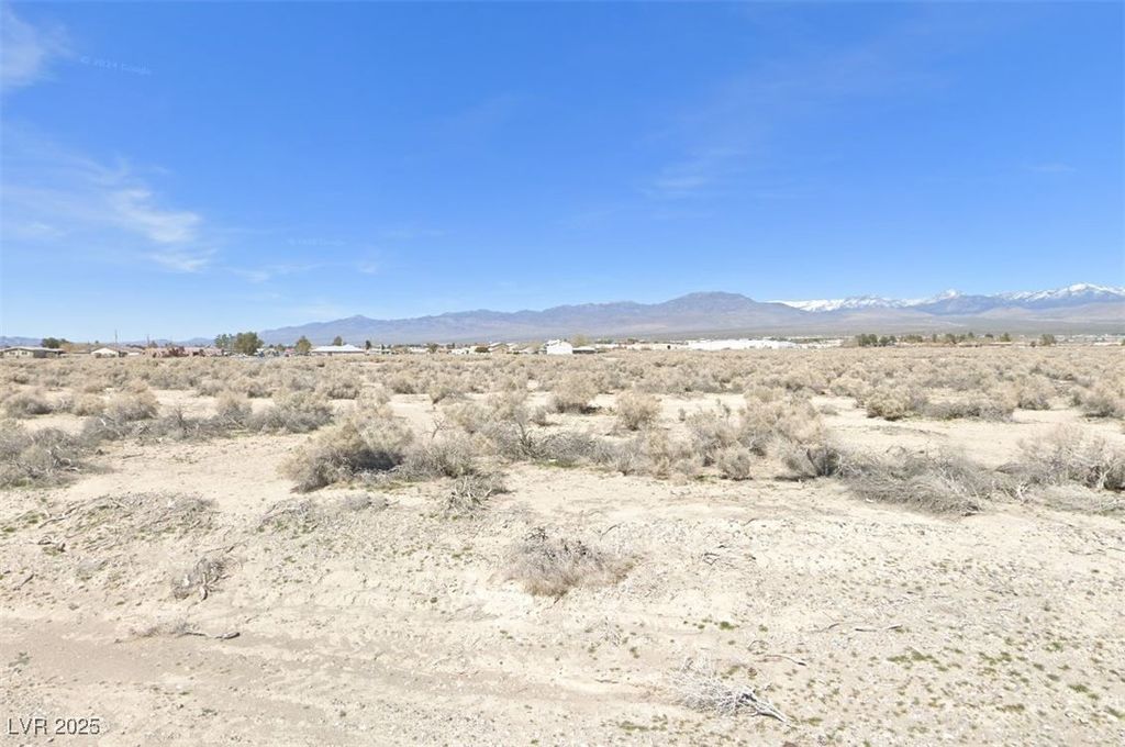 1030 East Highland Avenue, Pahrump, NV 89048