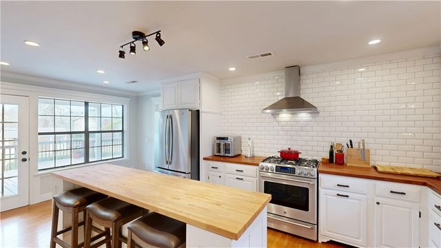 1132 N Huntington Drive, Fayetteville, AR 72701