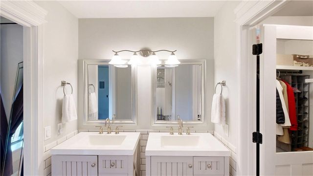 1132 N Huntington Drive, Fayetteville, AR 72701