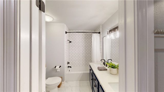 1132 N Huntington Drive, Fayetteville, AR 72701