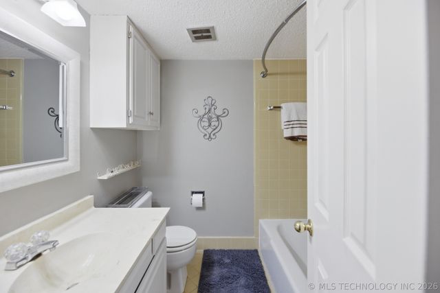 4335 Lakewood Avenue, Tulsa, OK 74135